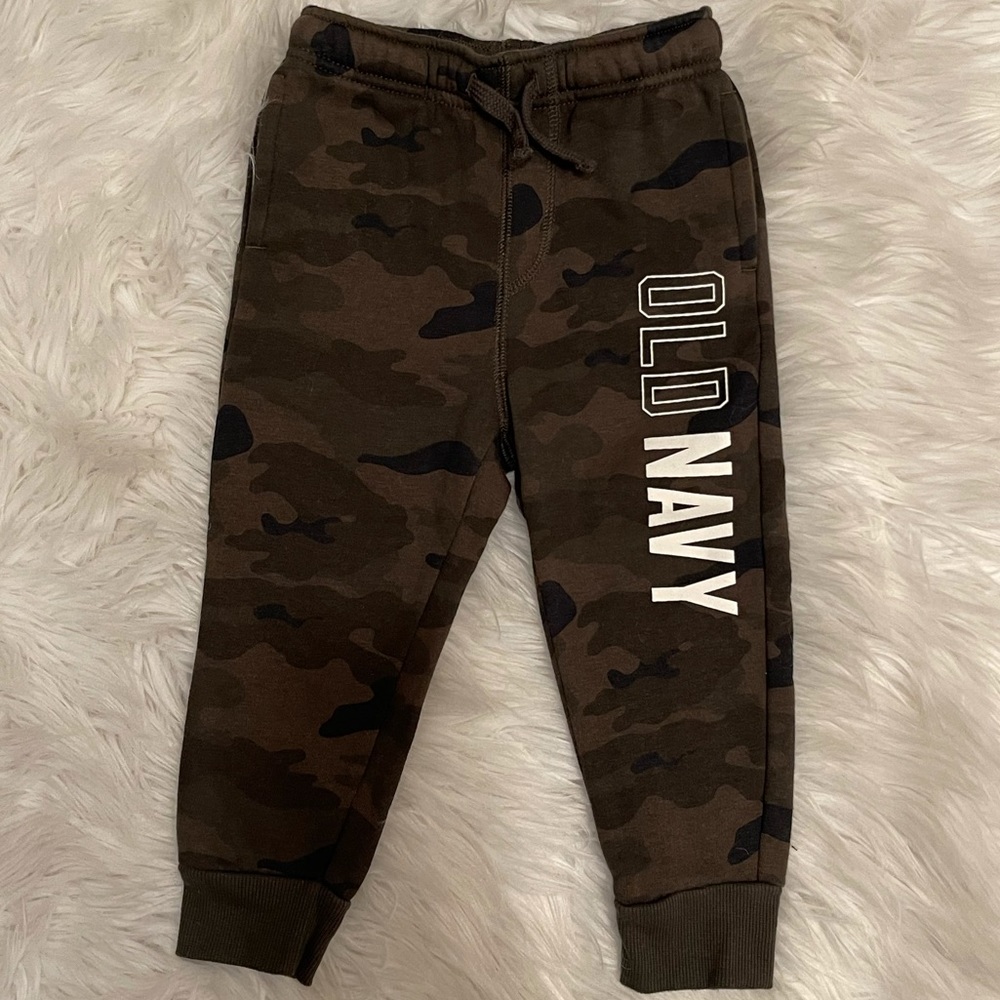Old Navy Camoflauge Sweatpants
